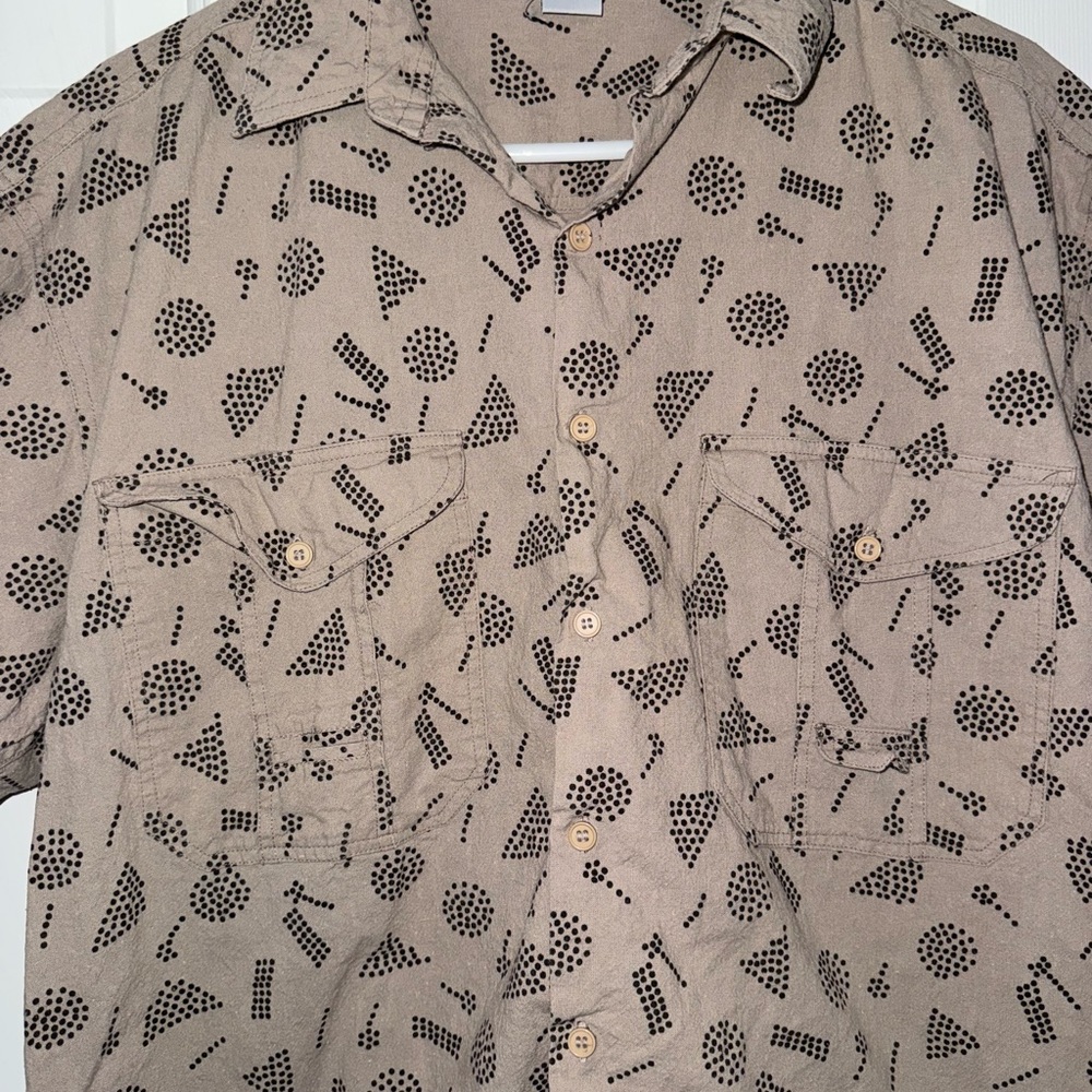 Tan Geometric Button Up Shirt - Picture 6 of 6